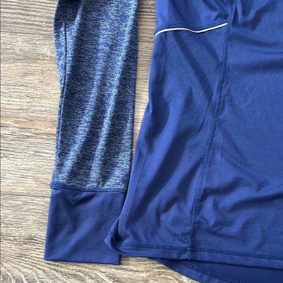 Reebok Women's Large Navy Blue Drawstring Cowl Neck Lightweight Running Pullover - Picture 8 of 13